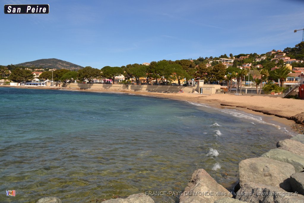 San Pereire 25 copie.jpg - San Peïre - Vue depuis la pointe de l'Arpillon. 02 avril 2015.